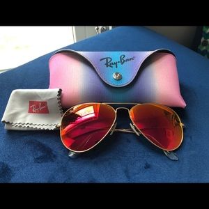 Ray-Ban Classic Aviator Flash Lenses Sunglasses